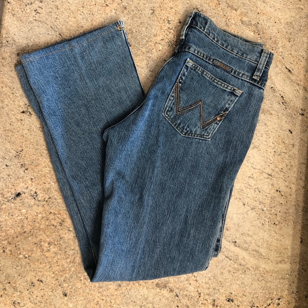 Wrangler cowgirl cut jeans